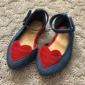 ❤️  Size 5 Blue Flats with Red Hearts